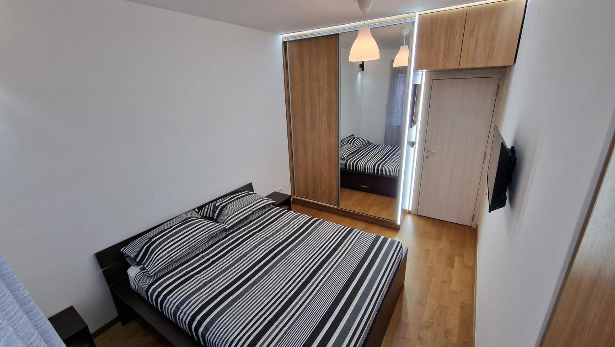 Ferienwohnung Porodicno-Poslovni Udoban Stan Belgrad Exterior foto